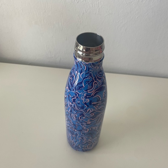Lilly Pulitzer S’well Water bottle - Picture 4 of 8